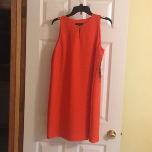 LAUREN Exciting orange dress with keyhole front